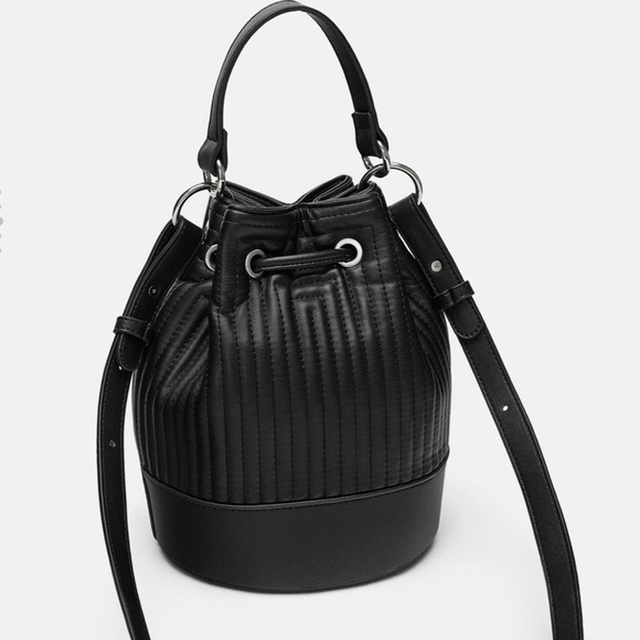 HOST PICK Zara quilted Bucket bag - Picture 4 of 8